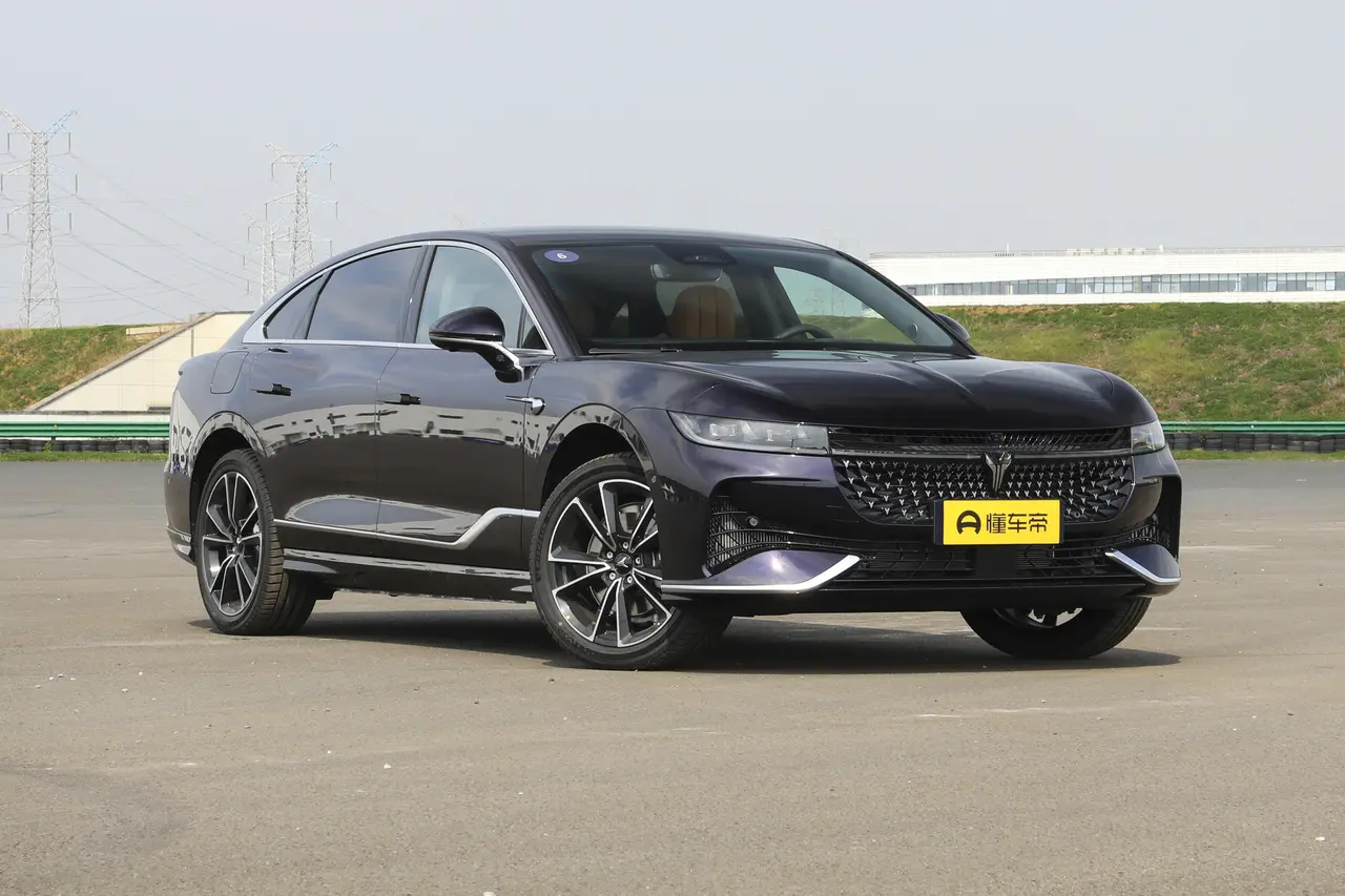 Voyah Chasing Light PHEV 2024