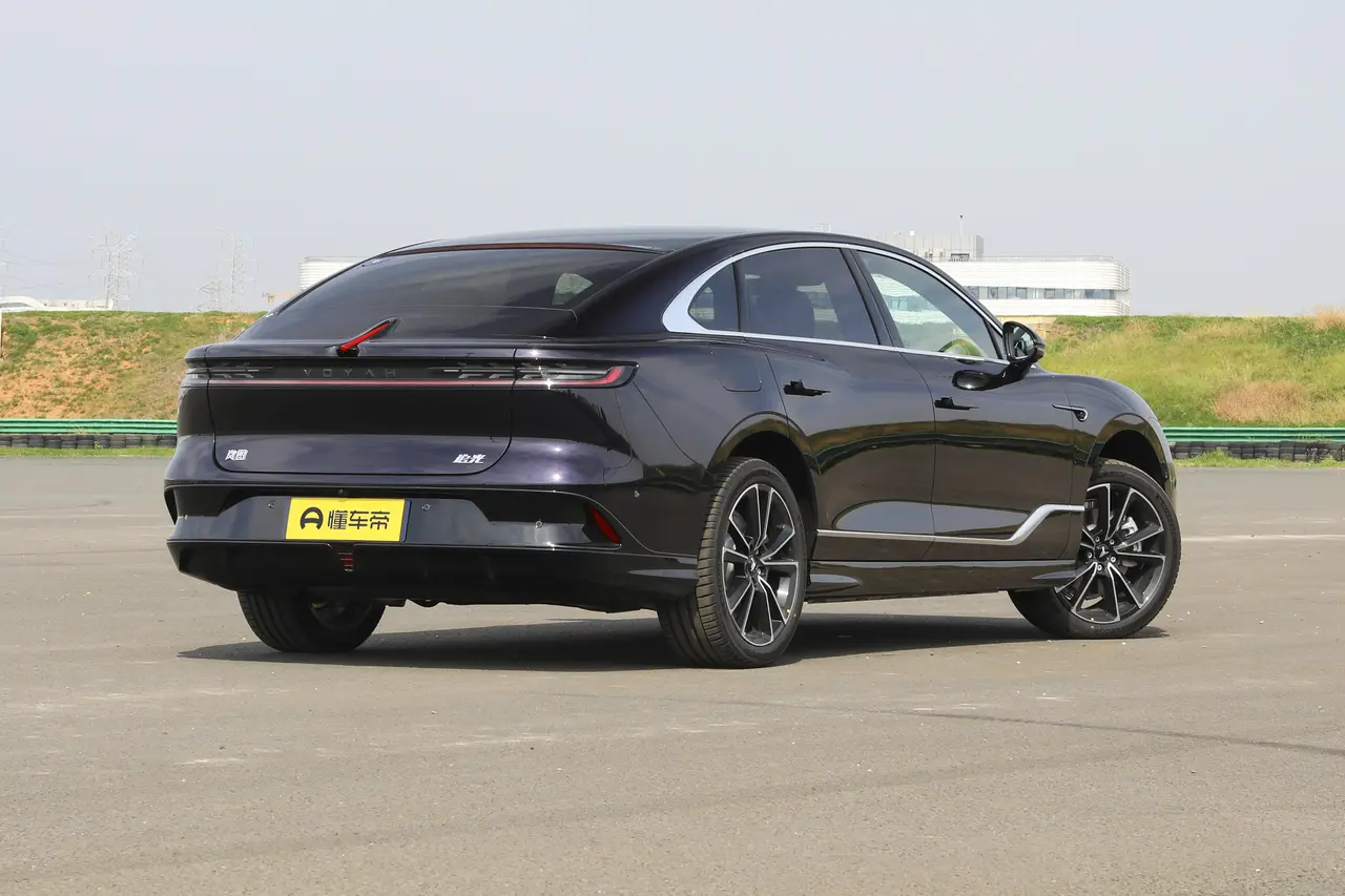 Voyah Chasing Light PHEV 2024