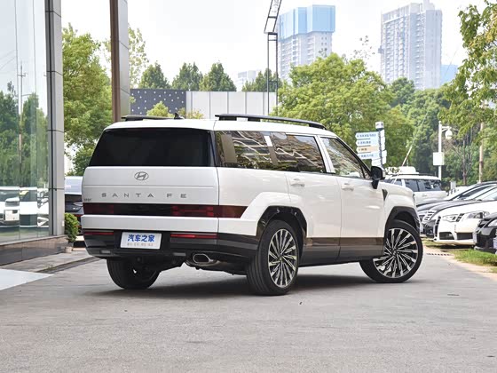 Hyundai Santa Fe 2024