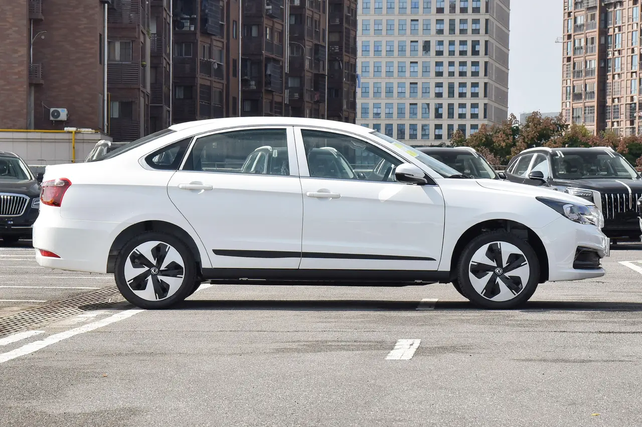 Dongfeng Aeolus E70 2023