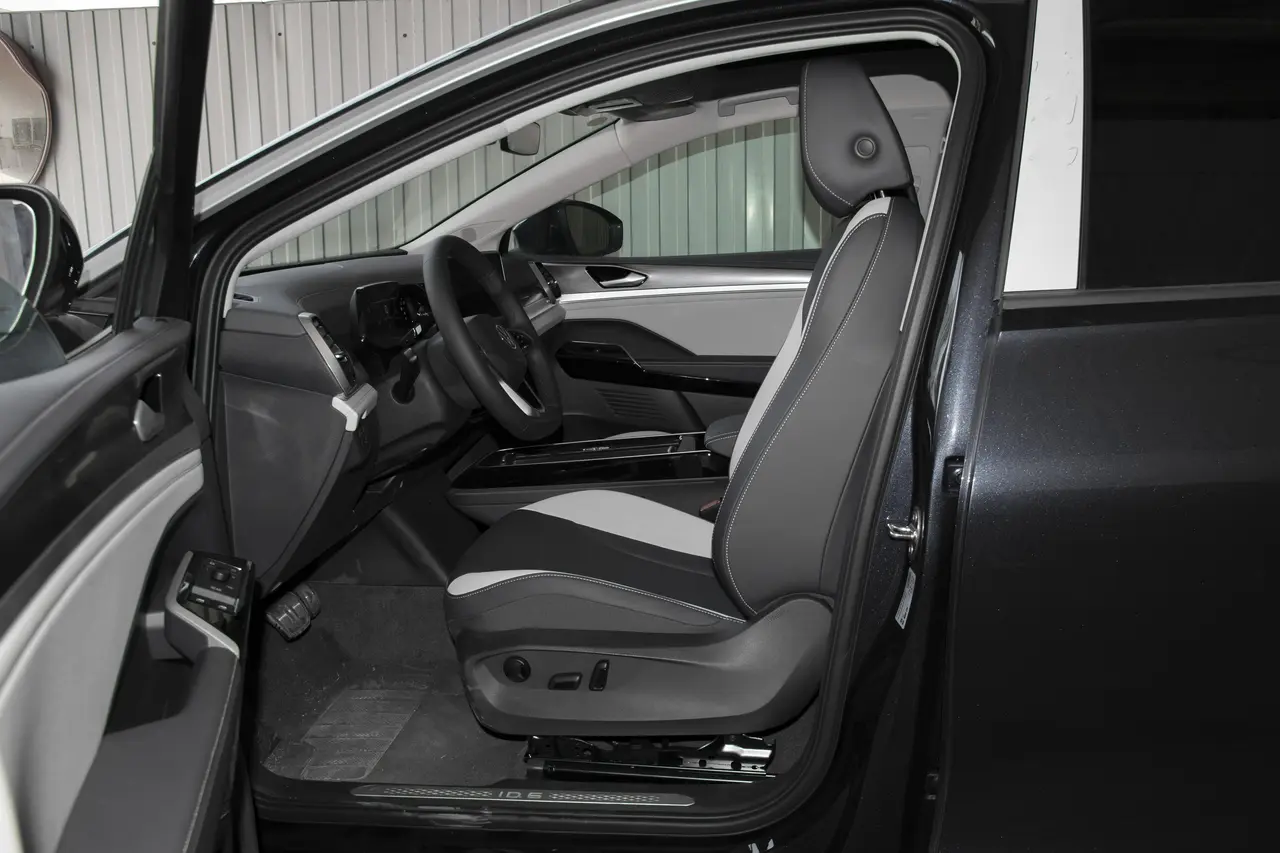 Volkswagen ID.6 Crozz 2024