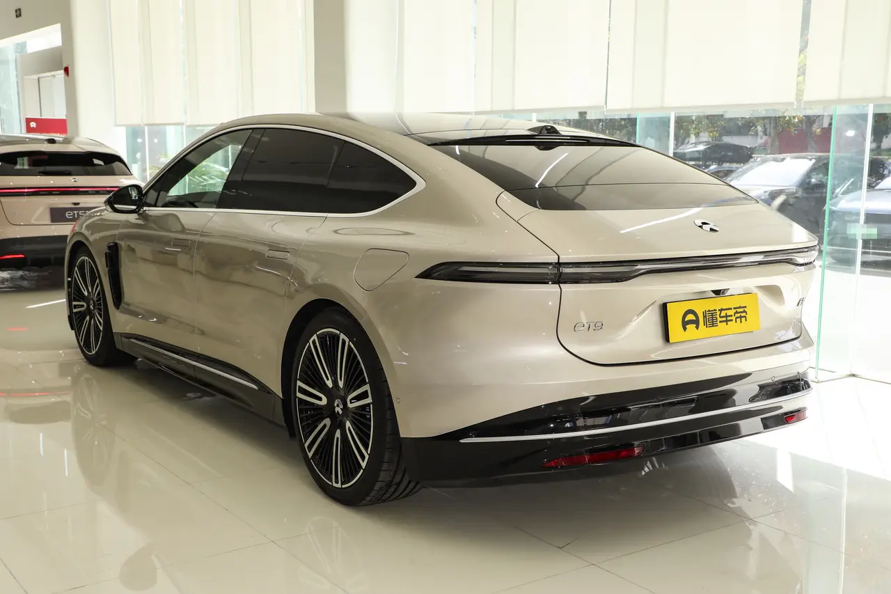 NIO ET9 2025