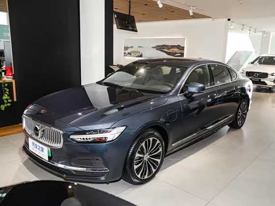 Volvo S90 Recharge 2025