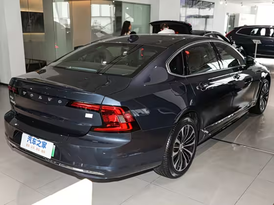 Volvo S90 Recharge 2025