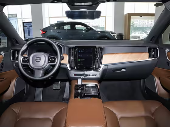 Volvo S90 Recharge 2025