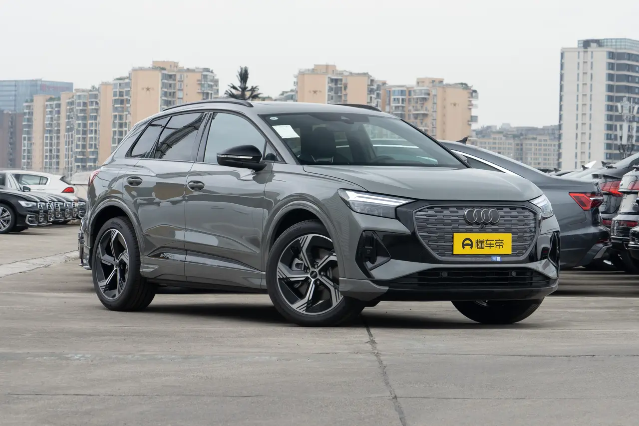 Audi Q4 e-tron 2024