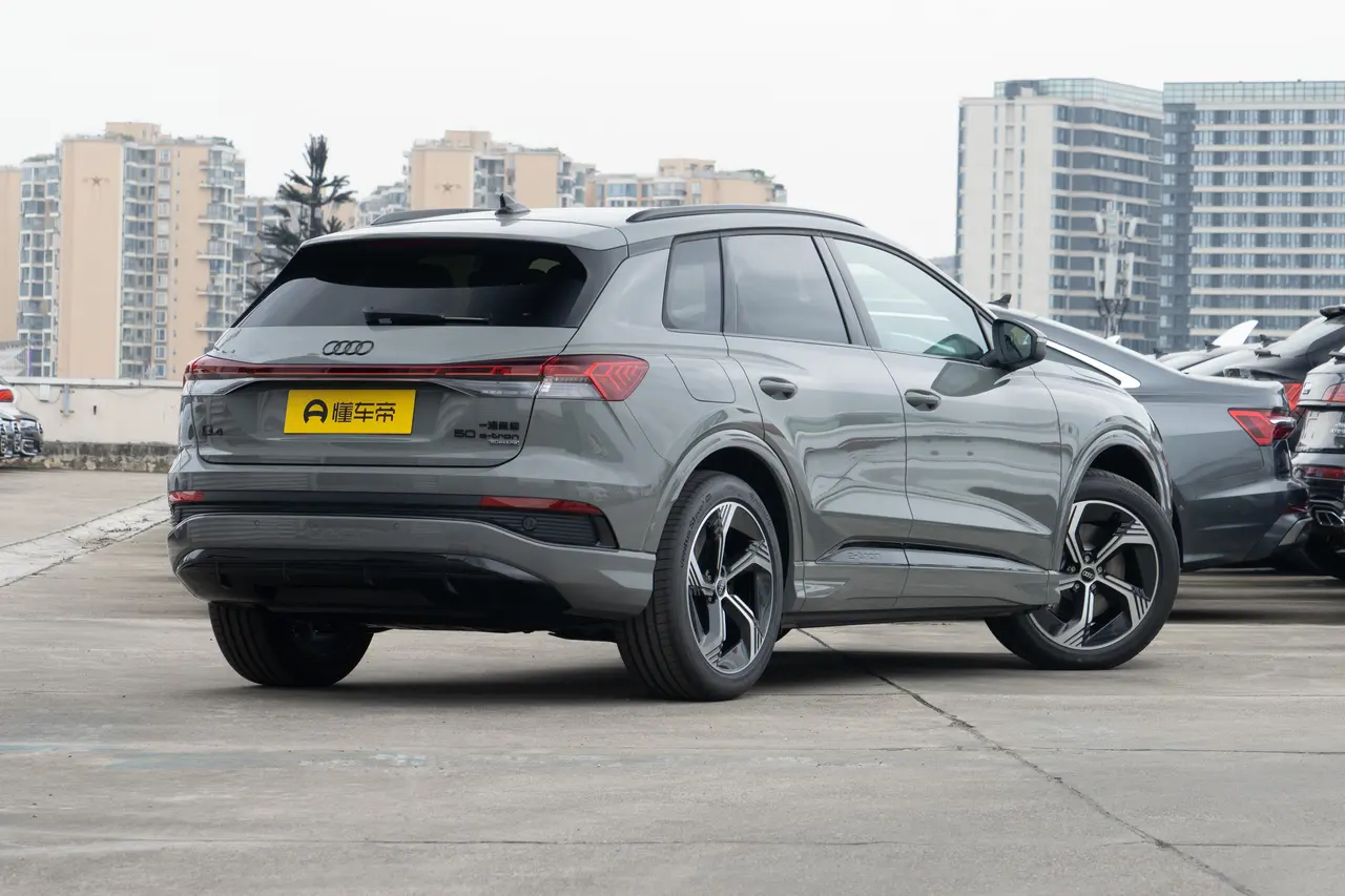 Audi Q4 e-tron 2024