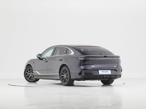 Hongqi Chasing Light 2024