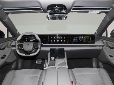 Hongqi Chasing Light 2024