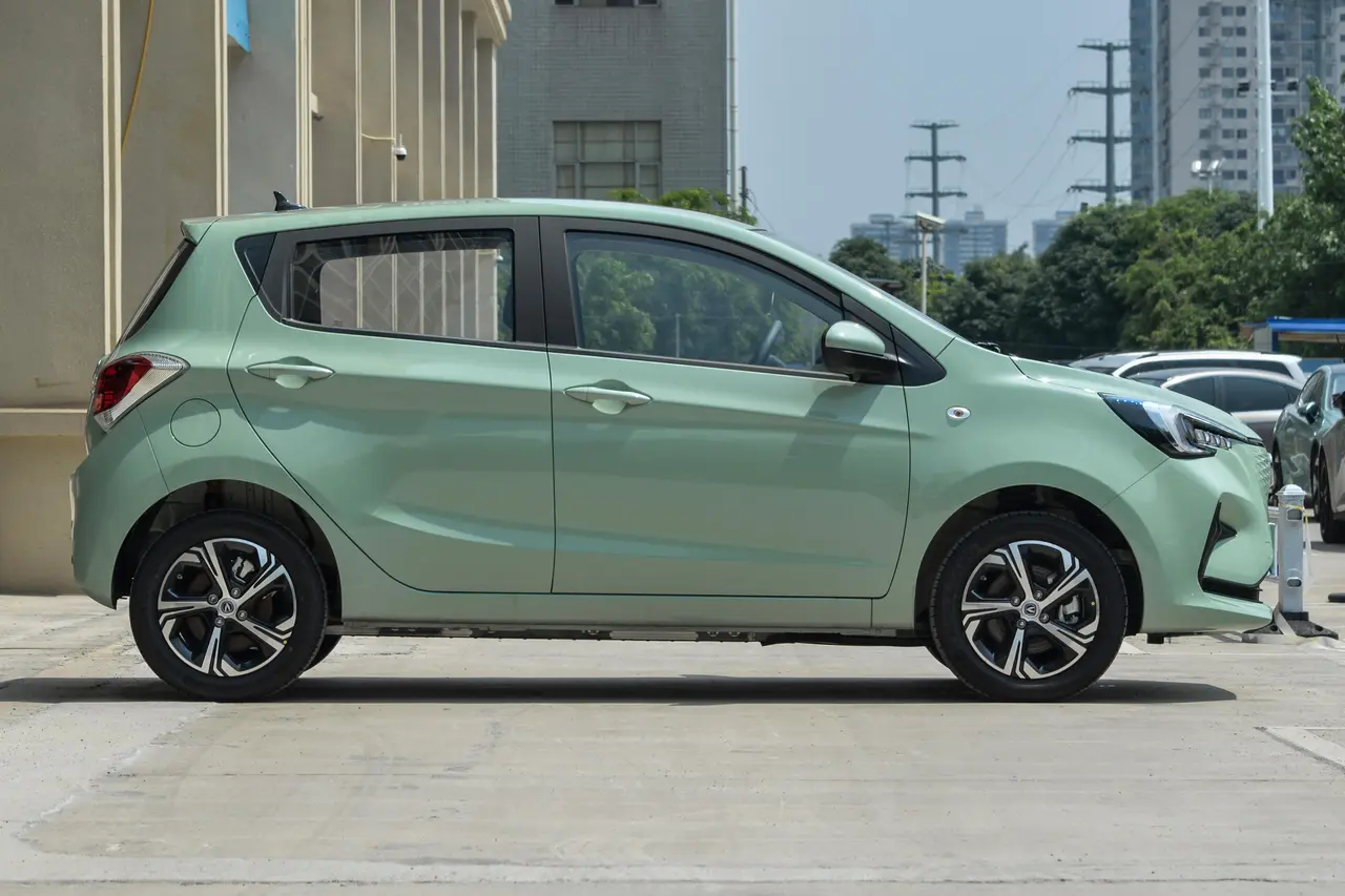 Changan Auchan Ben Ben E-Star 2023