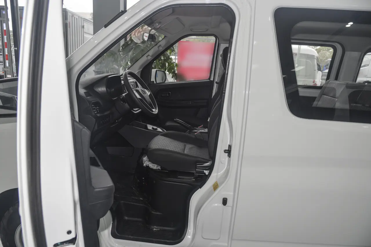 Changan Kaicheng Ruixing EM80 2023