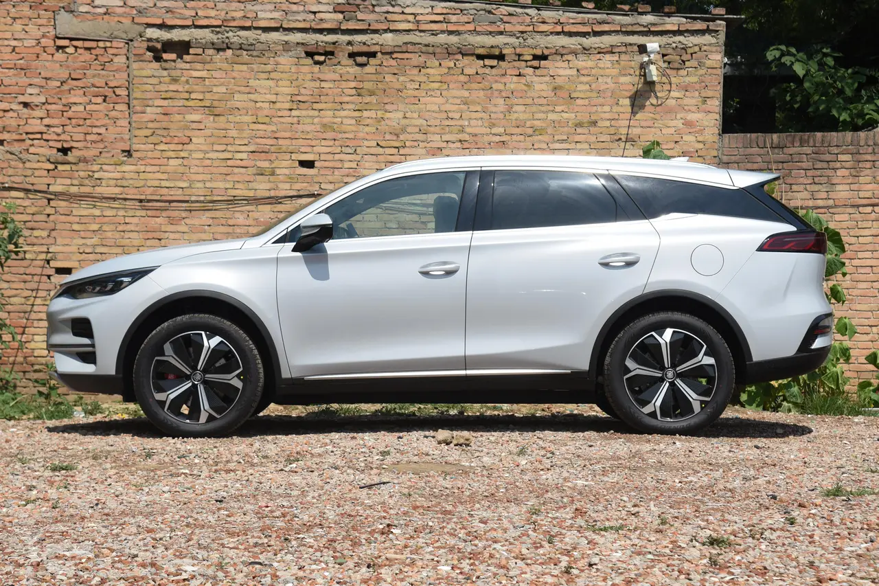 BYD Tang EV 2024