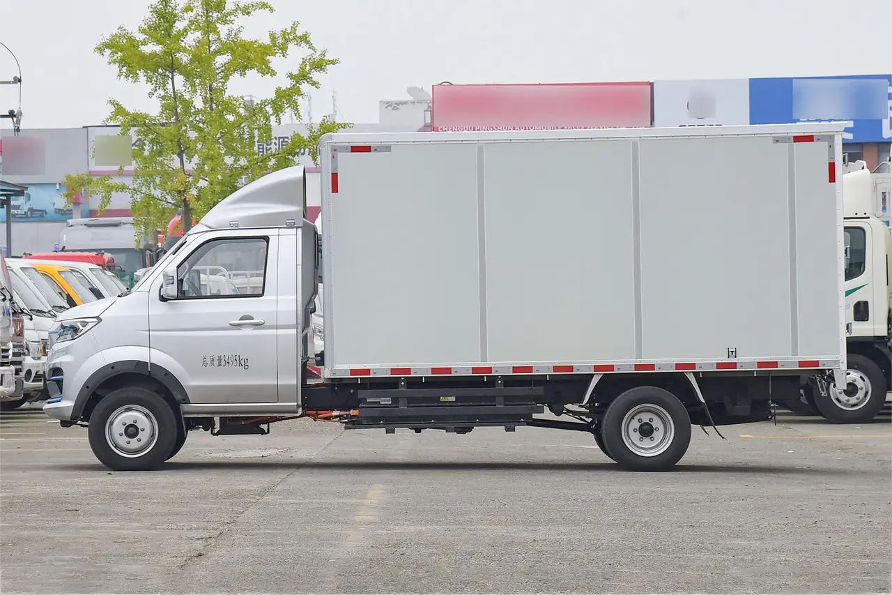 SRM T5L EV 2023