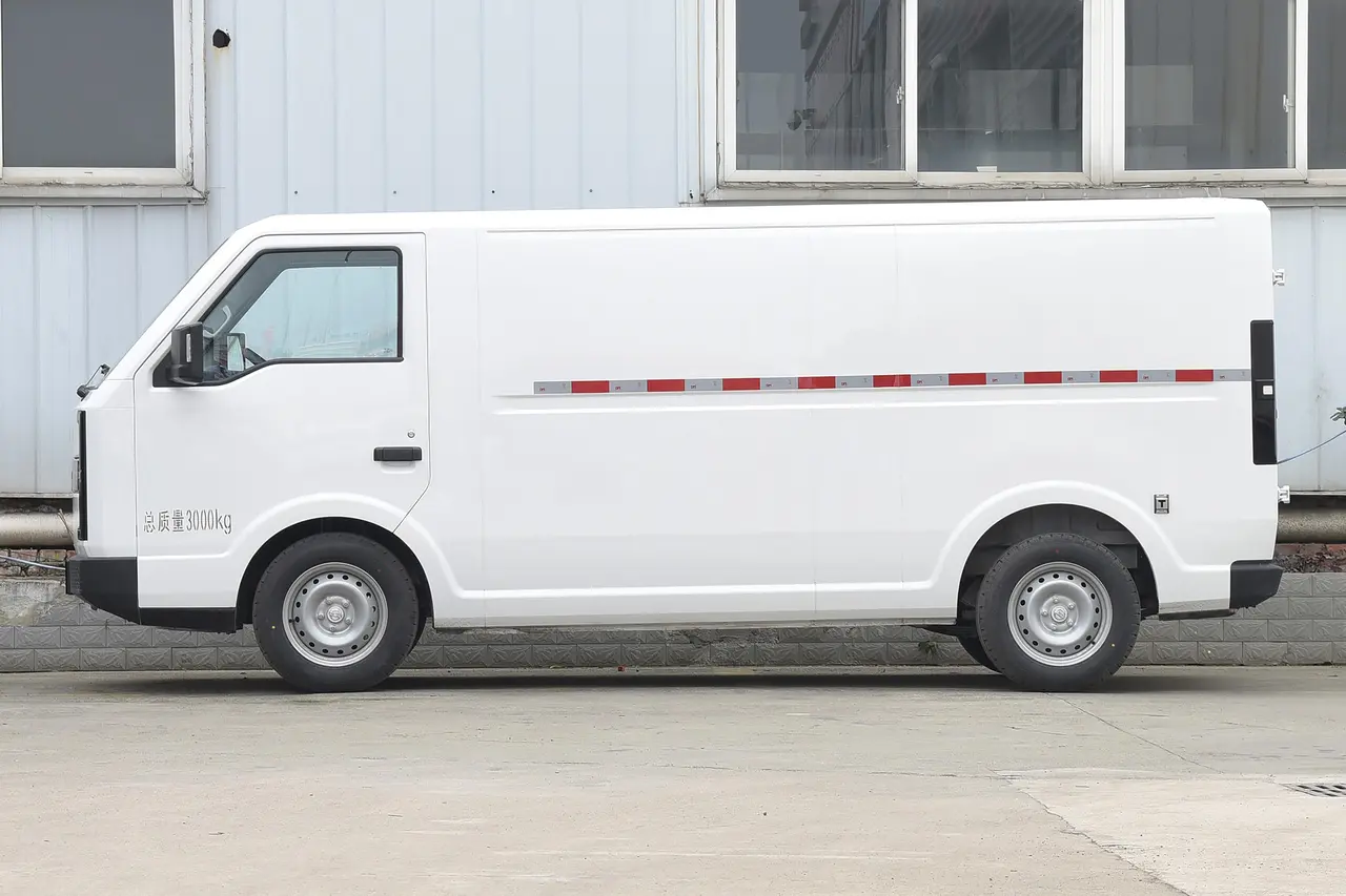 SRM Xinyuan E3L 2024