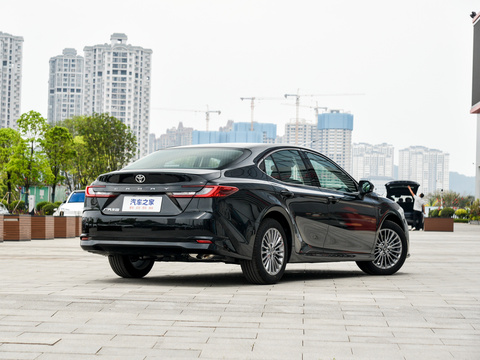 Toyota Camry 2024
