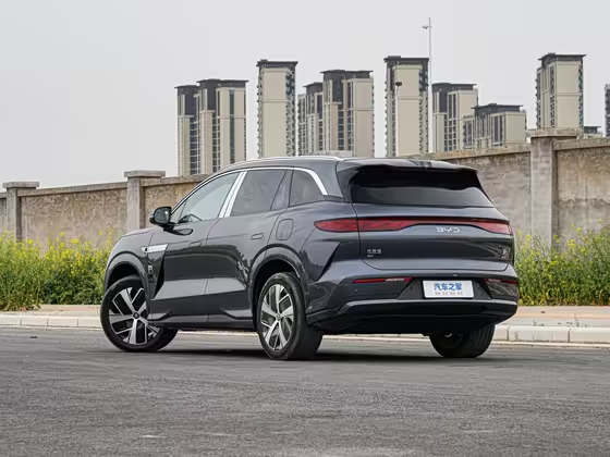 BYD Tang L 2025