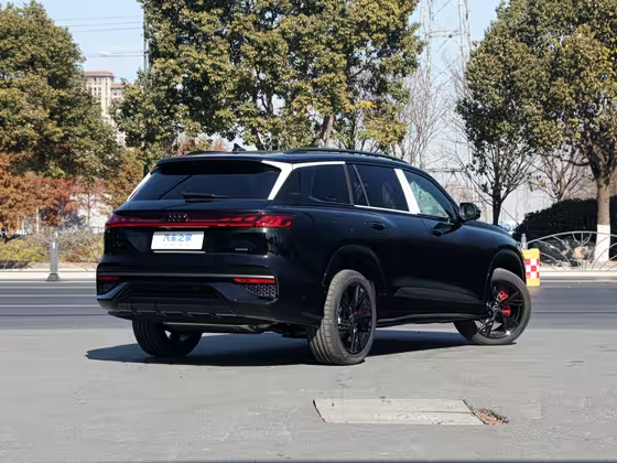 Audi Q6 2025
