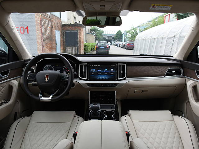 Hongqi HS7 2022