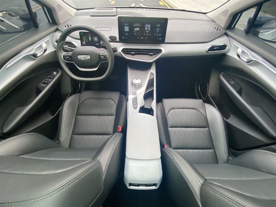 Geely Geometry C 2020