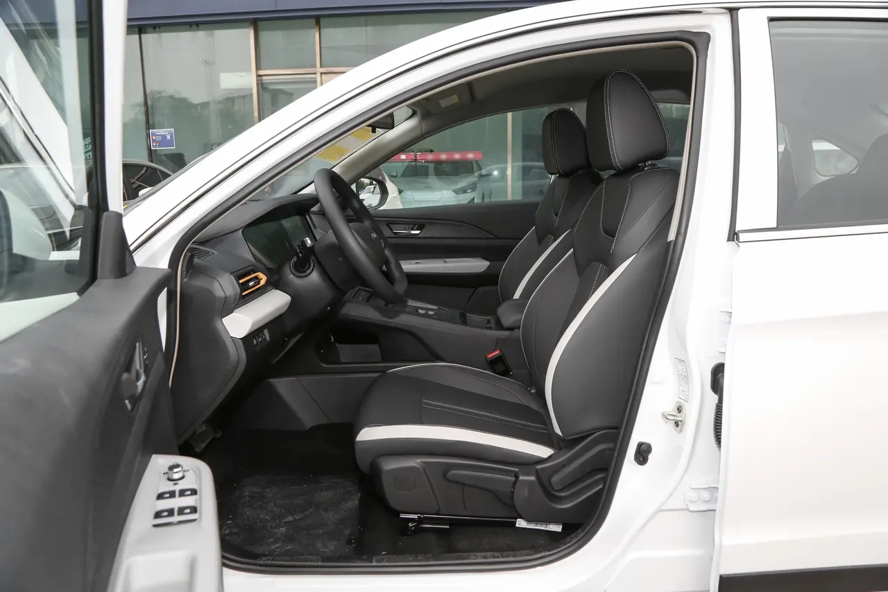 Dongfeng Aeolus E70 2023