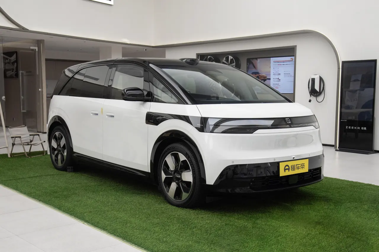 Zeekr Mix 2025