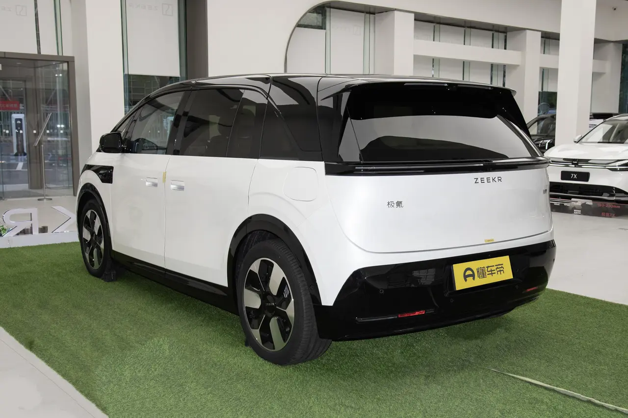 Zeekr Mix 2025