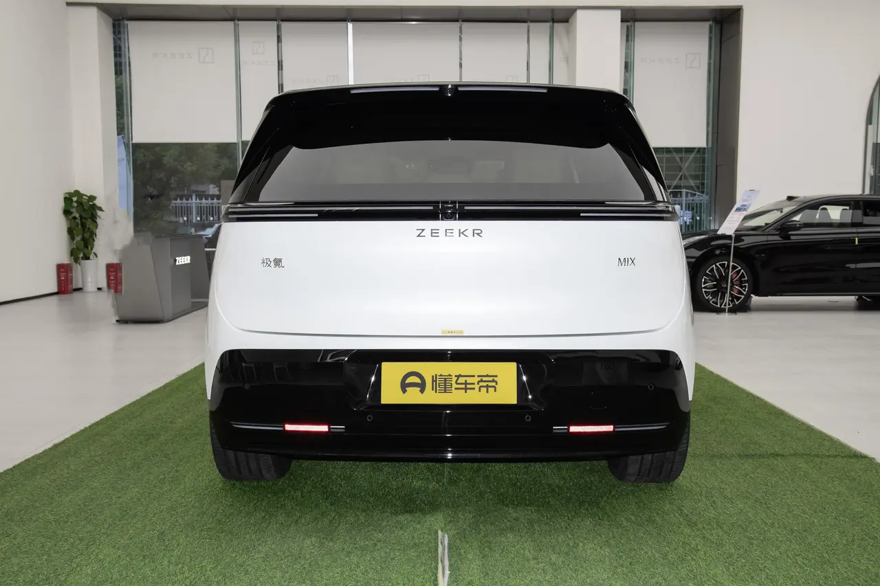 Zeekr Mix 2025