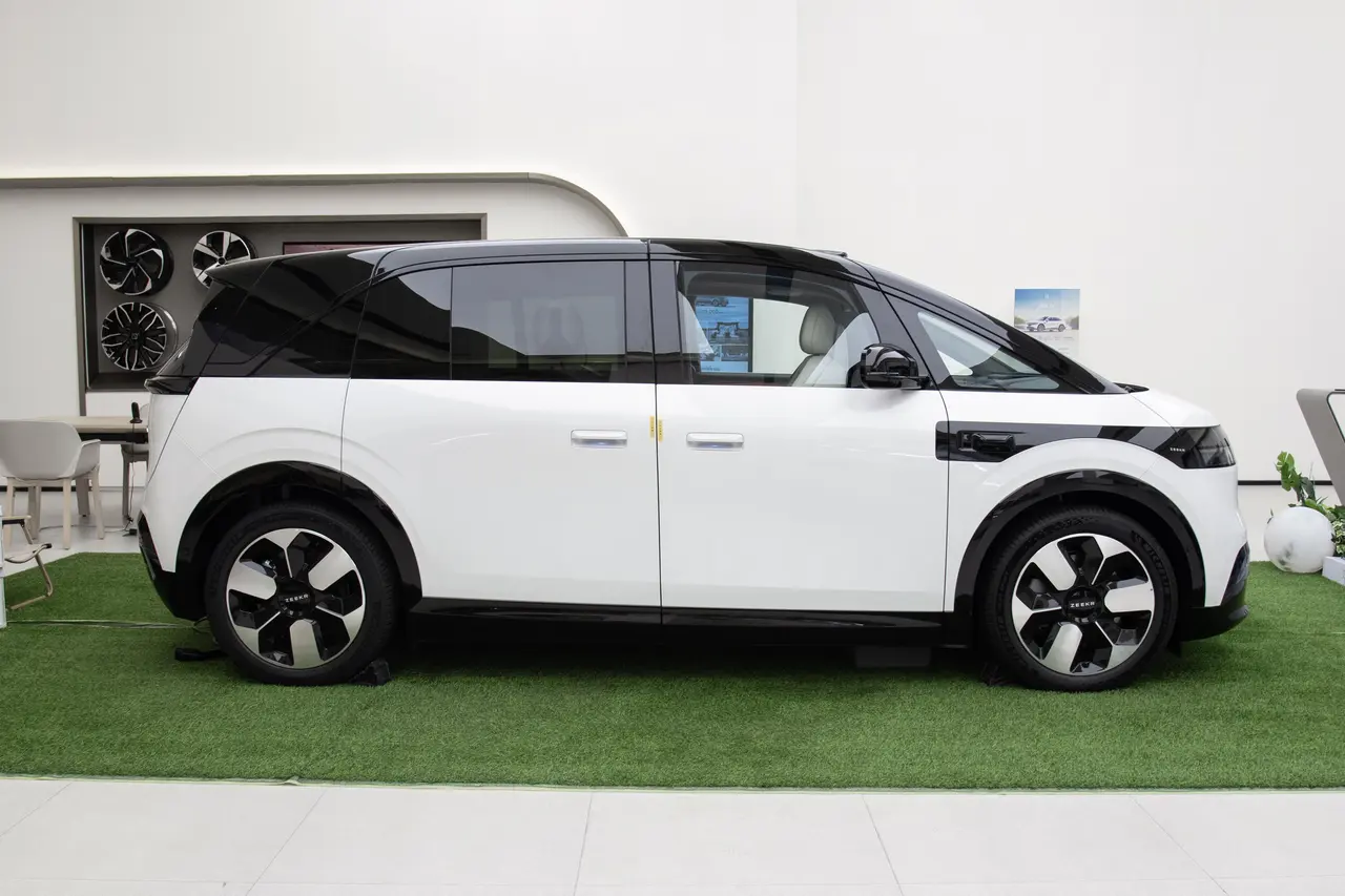 Zeekr Mix 2025