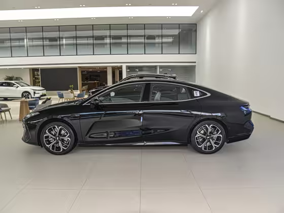 Geely Galaxy E8 2025