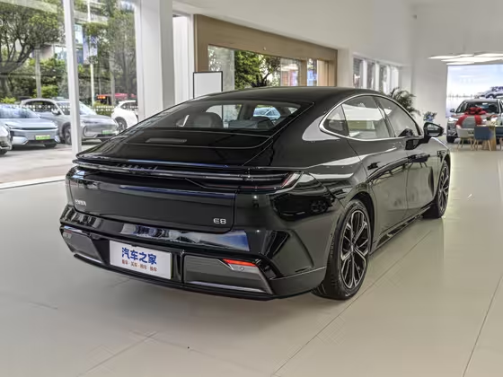Geely Galaxy E8 2025