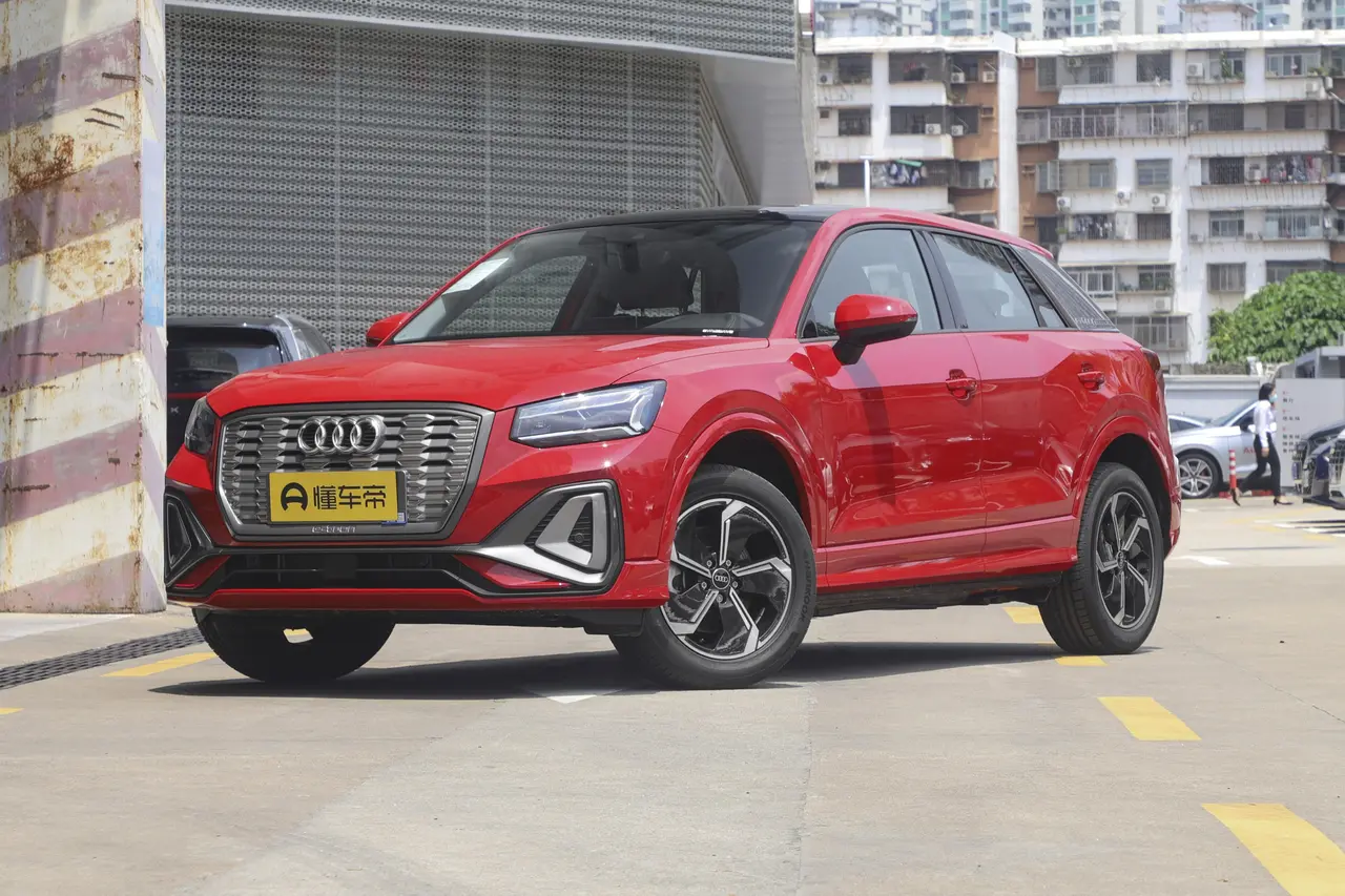 Audi Q2L e-tron 2022