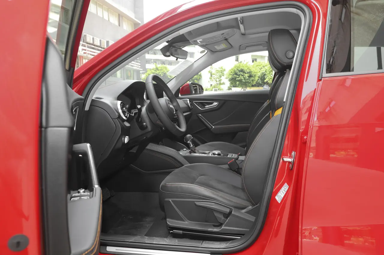 Audi Q2L e-tron 2022