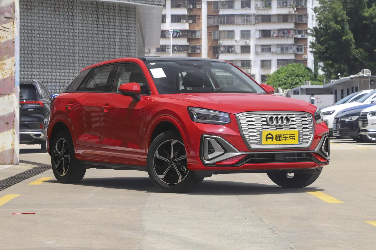 Audi Q2L e-tron 2022