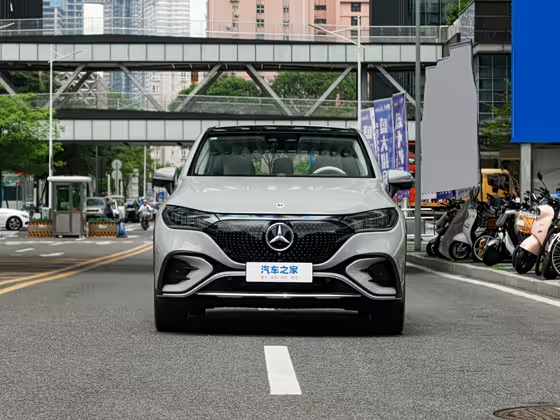 Mercedes EQE SUV 2024