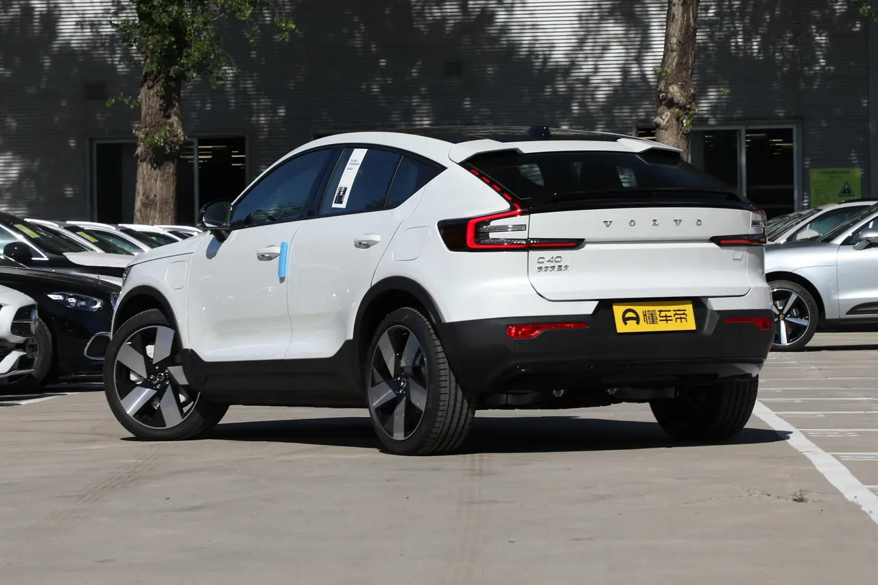 Volvo C40 Recharge 2024