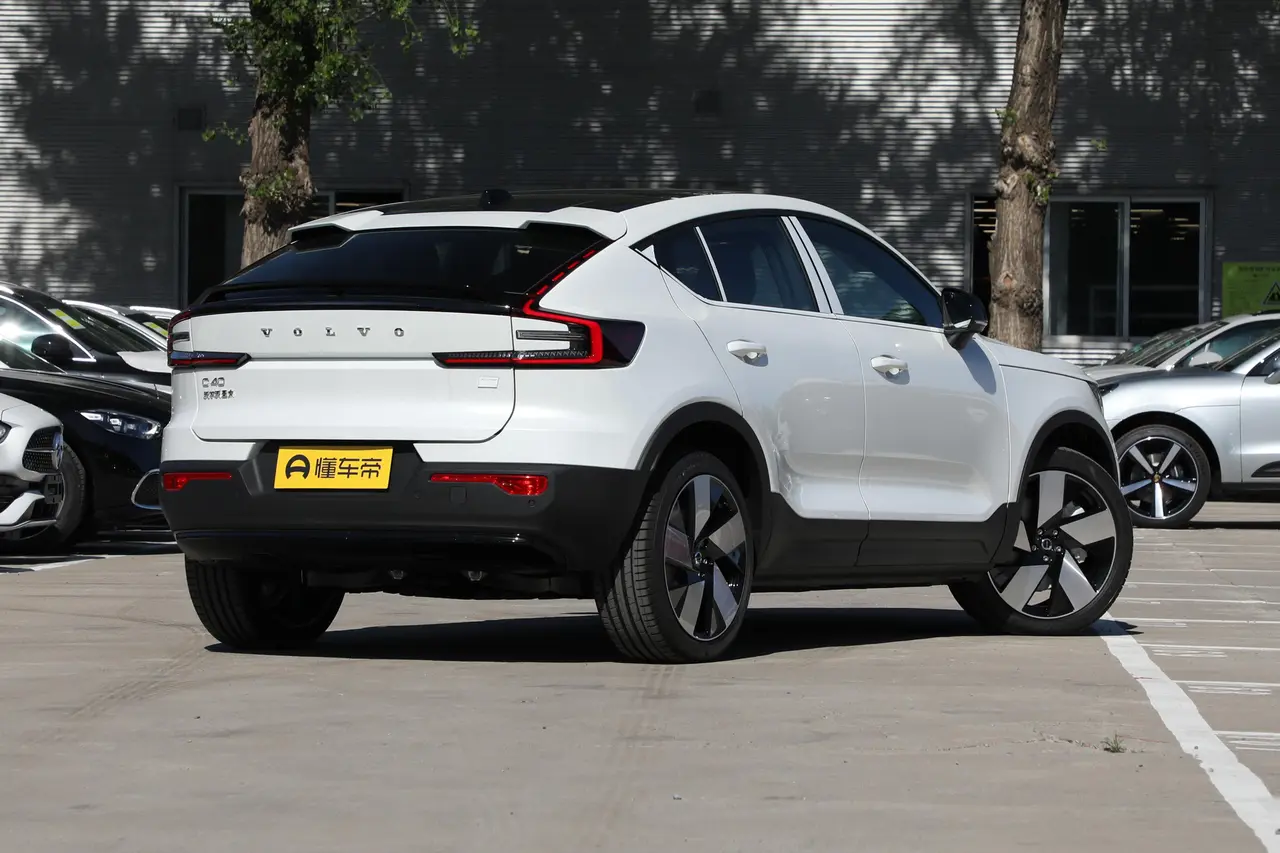 Volvo C40 Recharge 2024