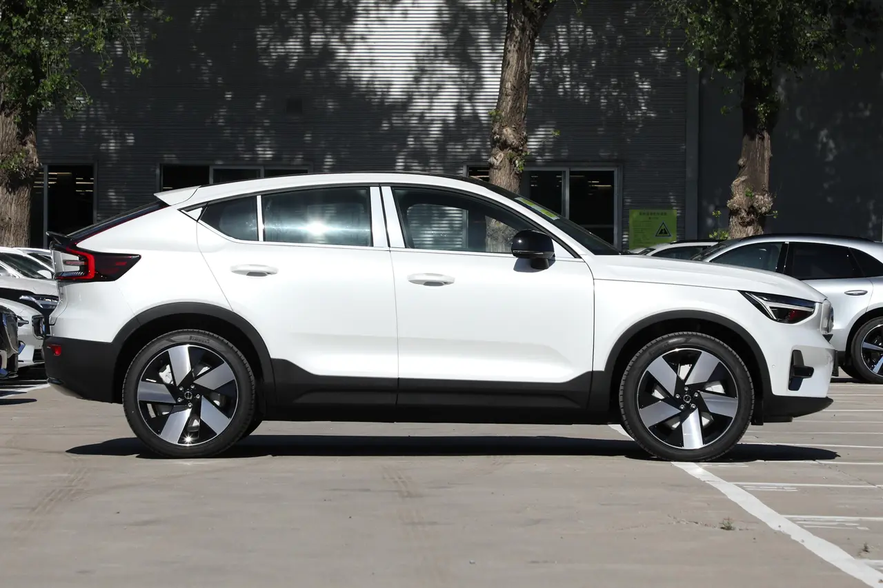 Volvo C40 Recharge 2024