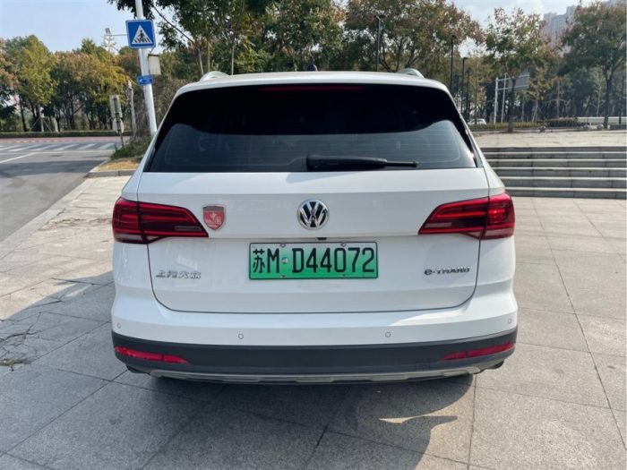 Volkswagen e-Tharu 2021