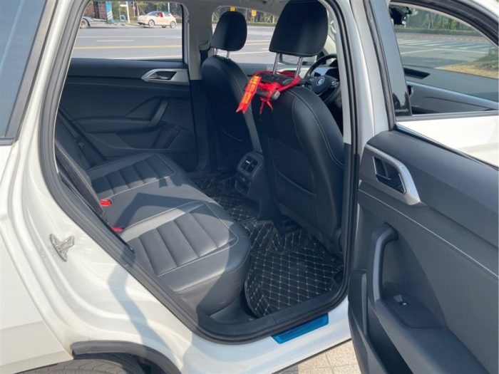 Volkswagen e-Tharu 2021