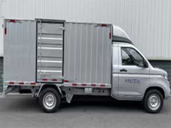 Wuling Rongguang New Card EV 2023