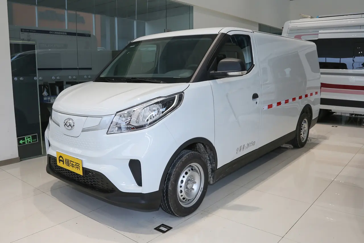 Maxus EV30 2021