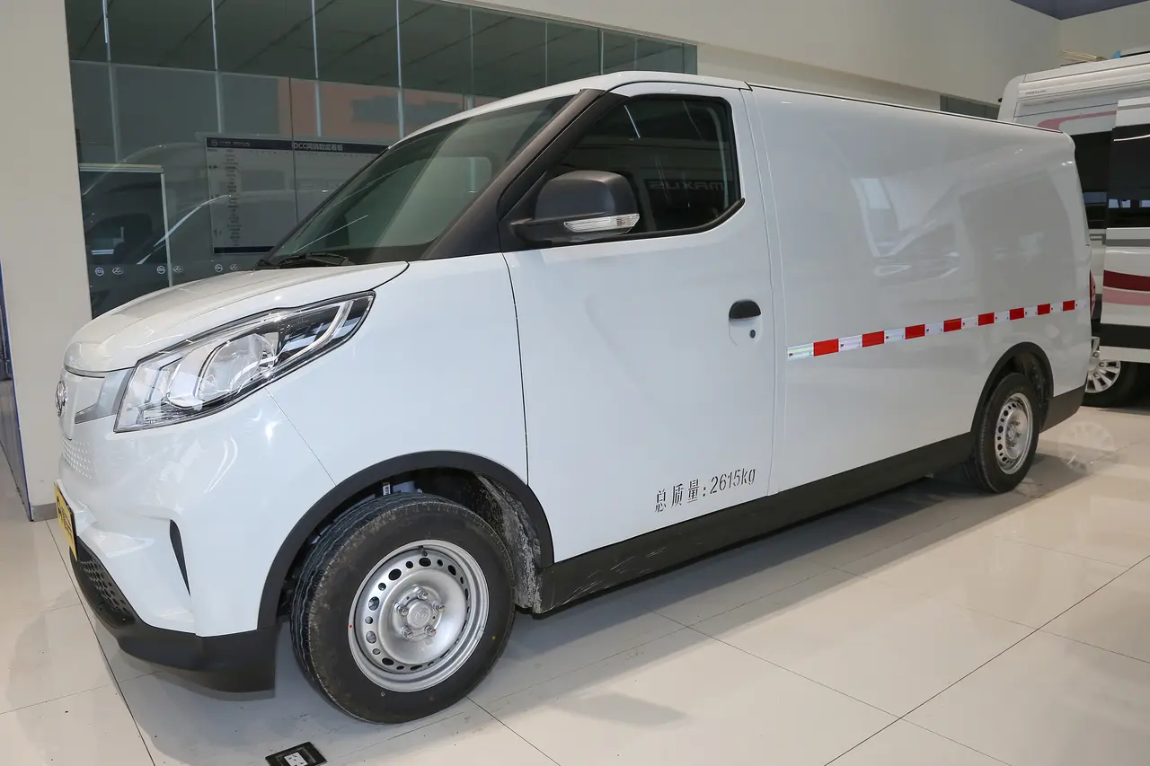 Maxus EV30 2021