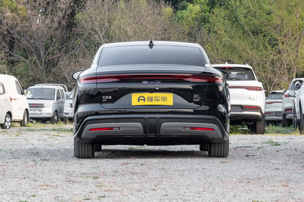 BYD Han L EV 2025