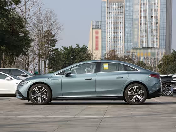 Mercedes E-Class 2025