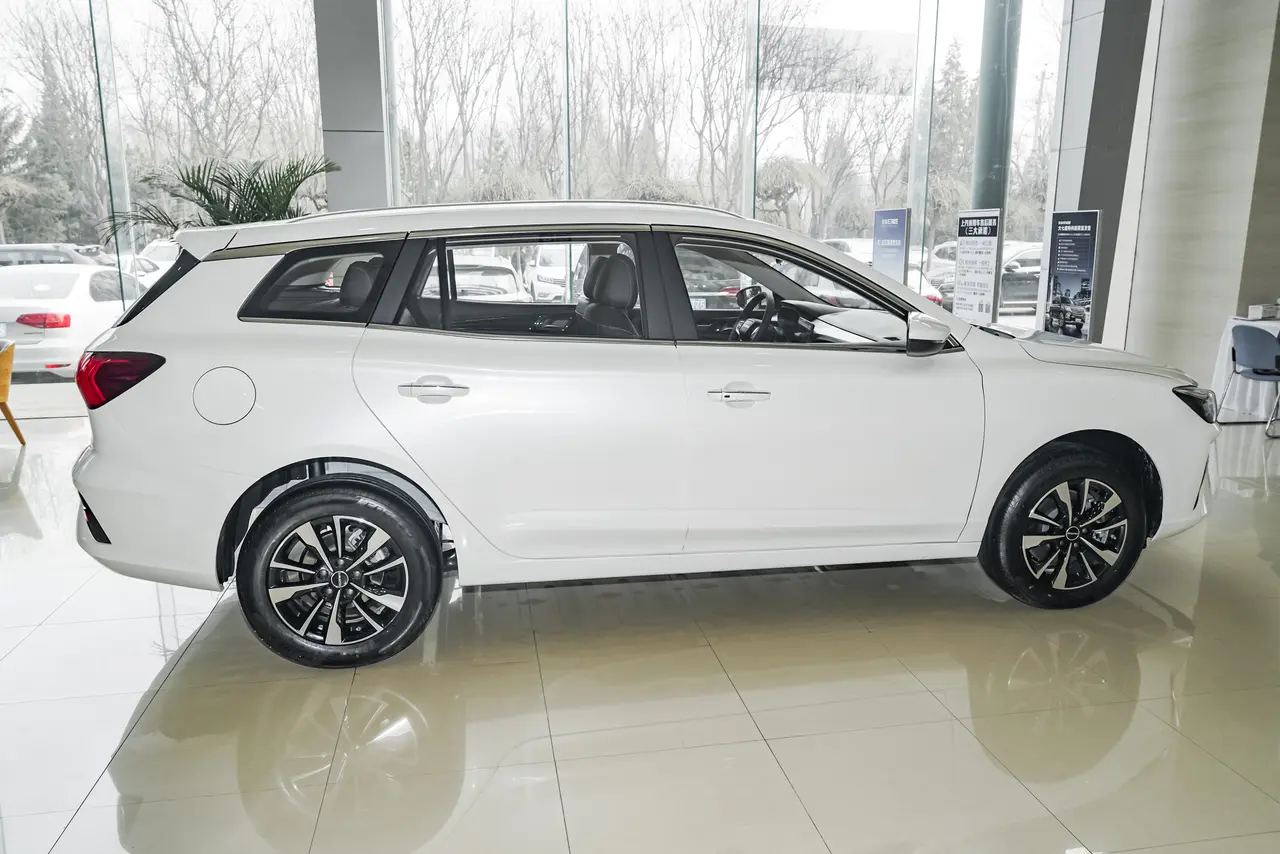 Roewe Ei5 2021