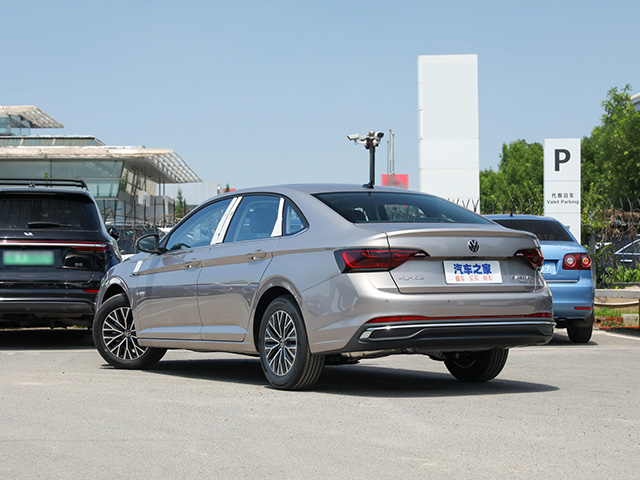 Volkswagen Sagitar 2022