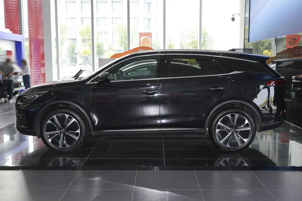 BYD Tang EV 2024