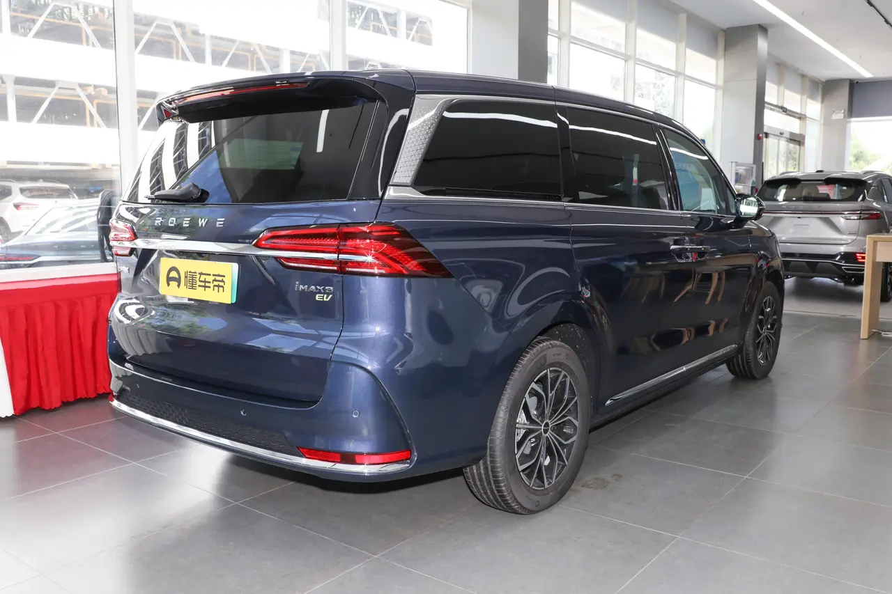 Roewe IMAX8 EV 2022