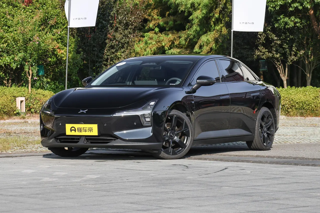 Xpeng Mona M03 2024