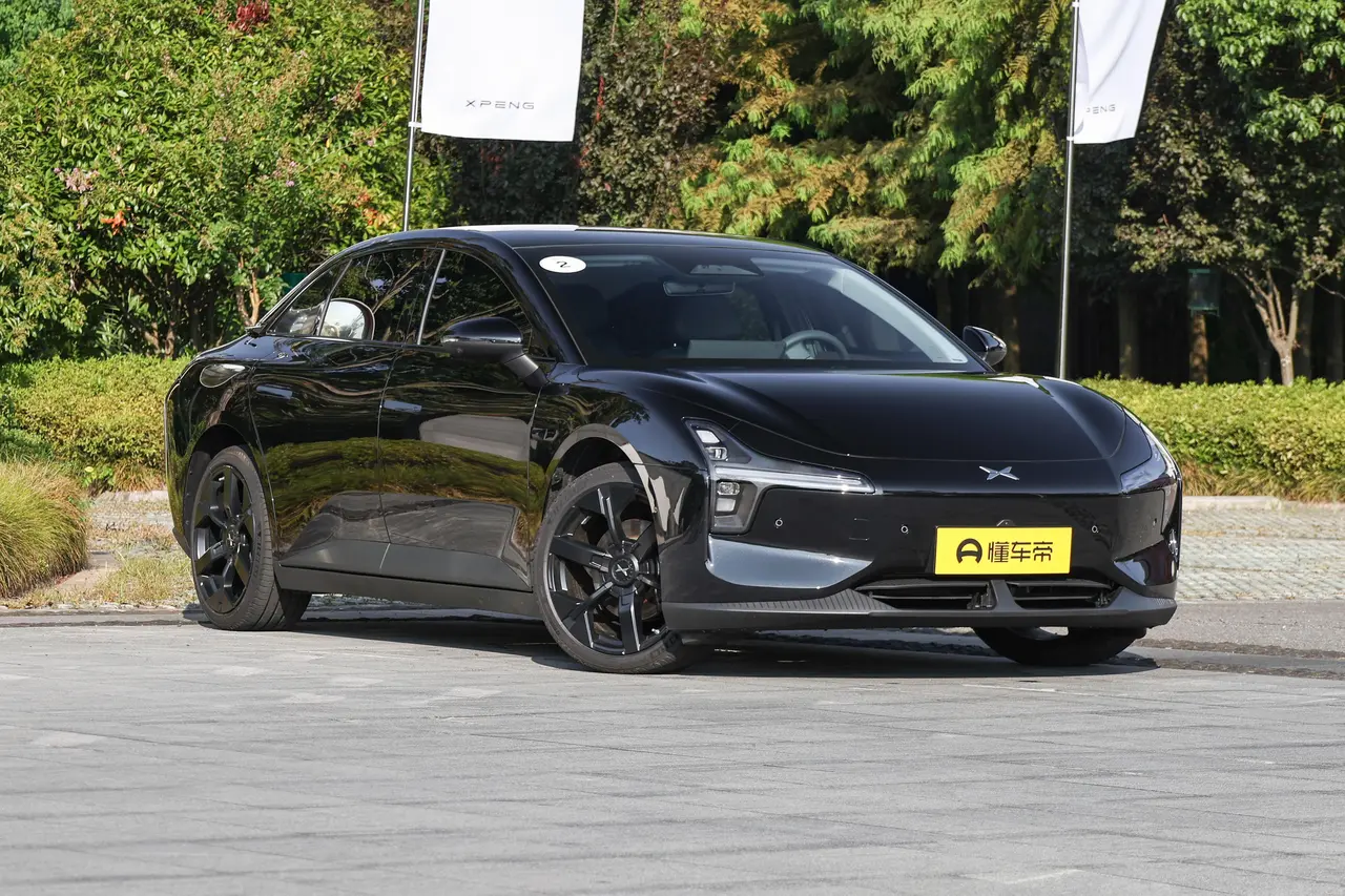 Xpeng Mona M03 2024
